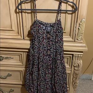 Black dress with different color keys.